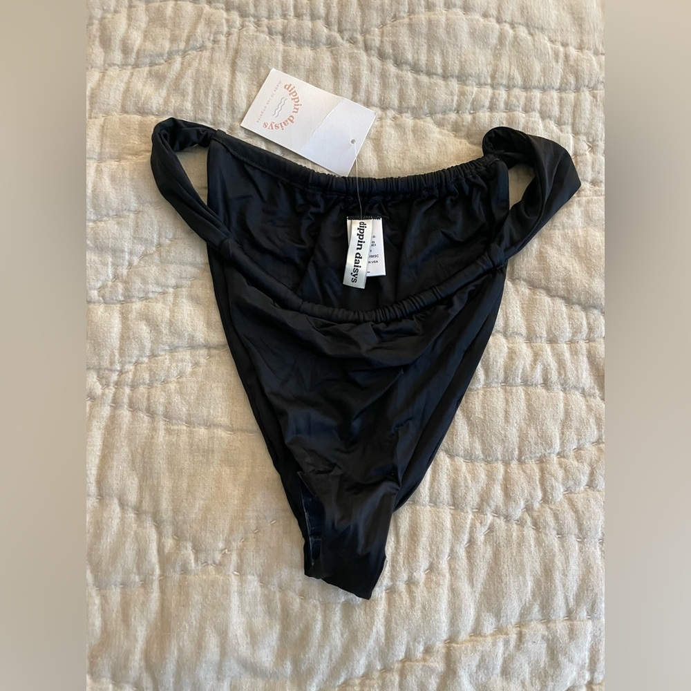 🖤 NWT black Dippin Daisys ‘Bisou’ bikini swim bottom sz L